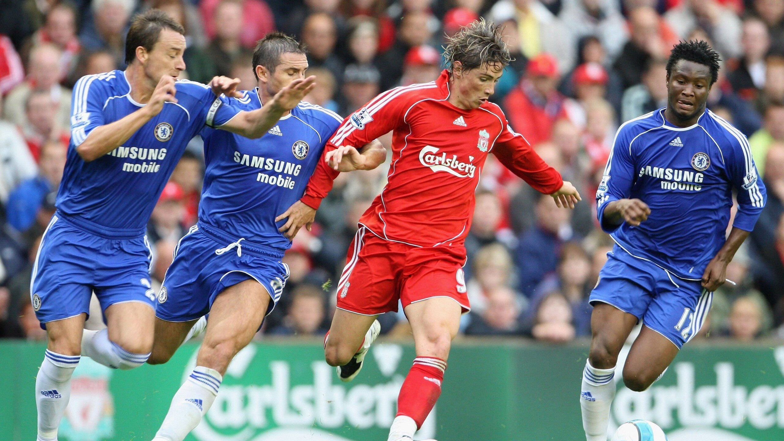 米兰体育官方网站入口-欧洲杯战术升级：变换多端，令人眼花缭乱，欧洲杯技术分析